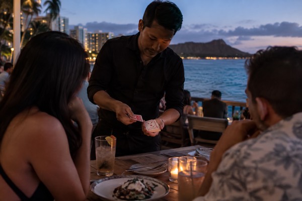 Close-Up Magic With Dinner Option, Oahu