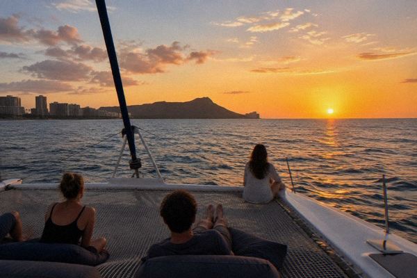 40-Foot Catamaran, Food And BYOB, Oahu